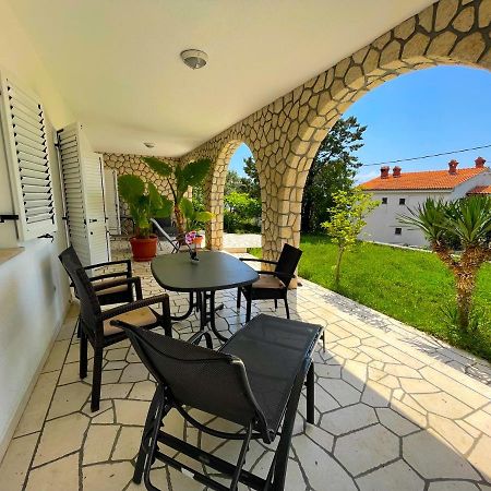 Apartments Sams Novi Vinodolski Ngoại thất bức ảnh