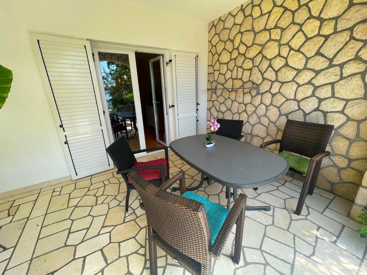 Apartments Sams Novi Vinodolski Ngoại thất bức ảnh
