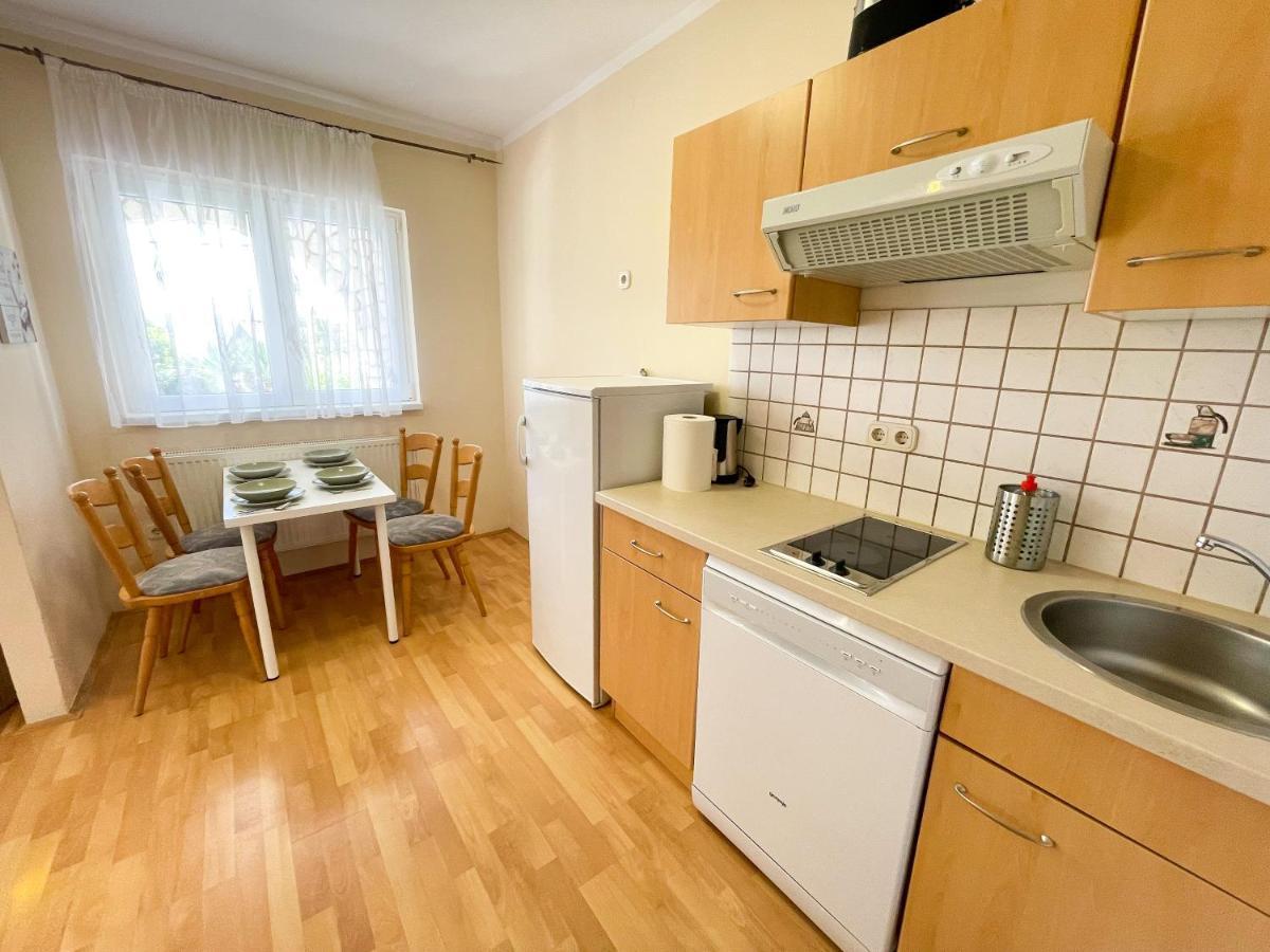 Apartments Sams Novi Vinodolski Ngoại thất bức ảnh