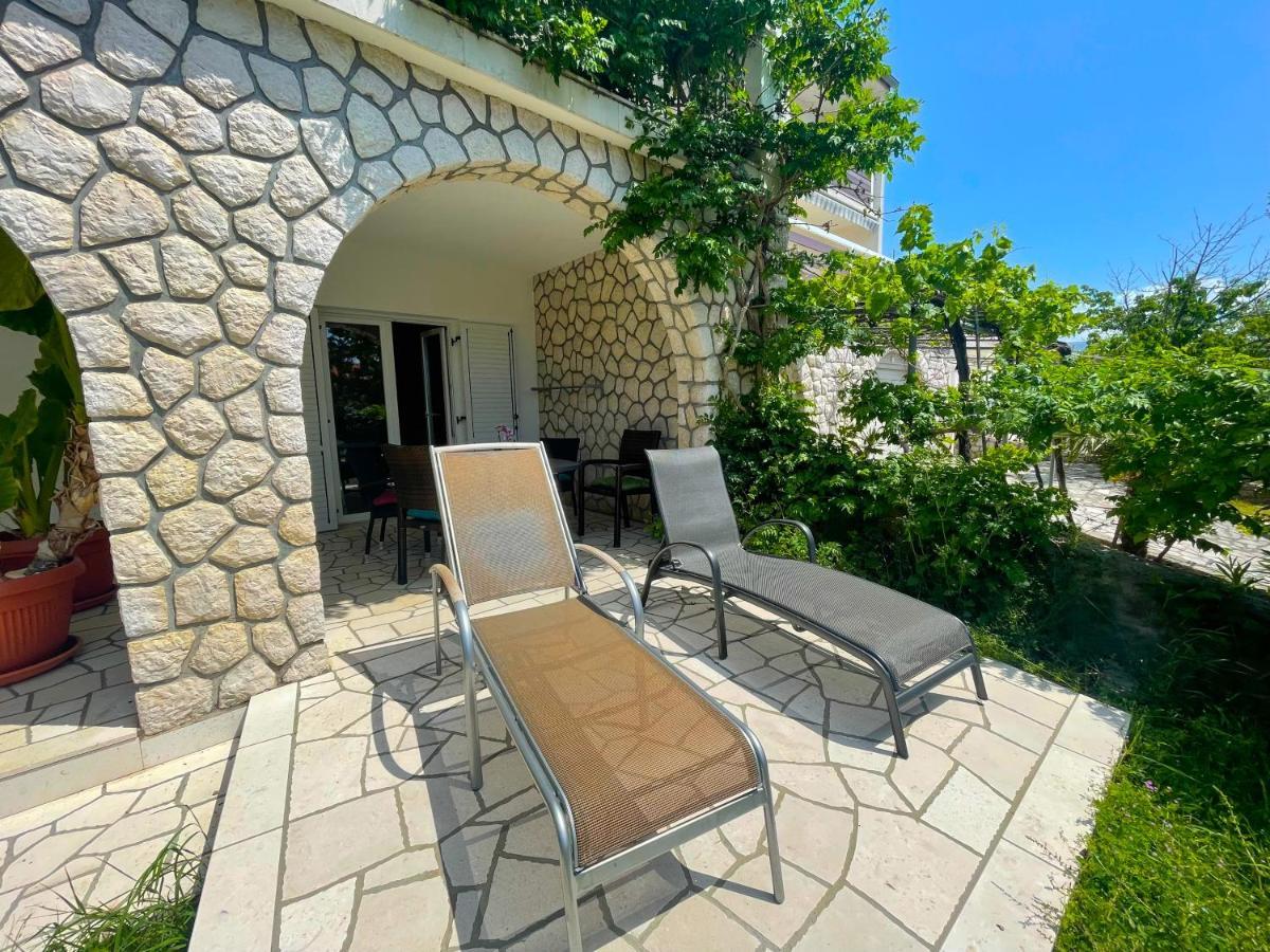Apartments Sams Novi Vinodolski Ngoại thất bức ảnh