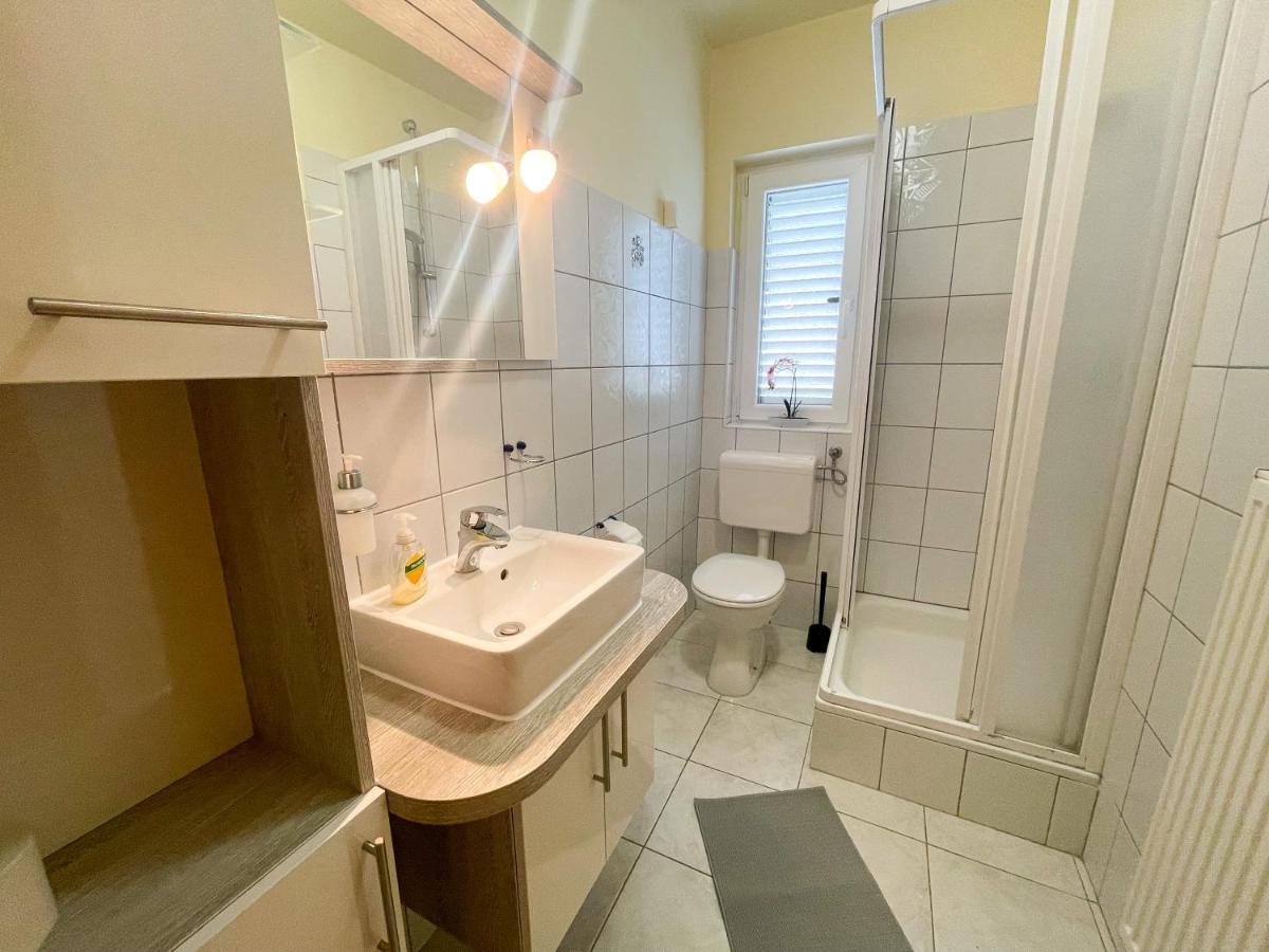 Apartments Sams Novi Vinodolski Ngoại thất bức ảnh