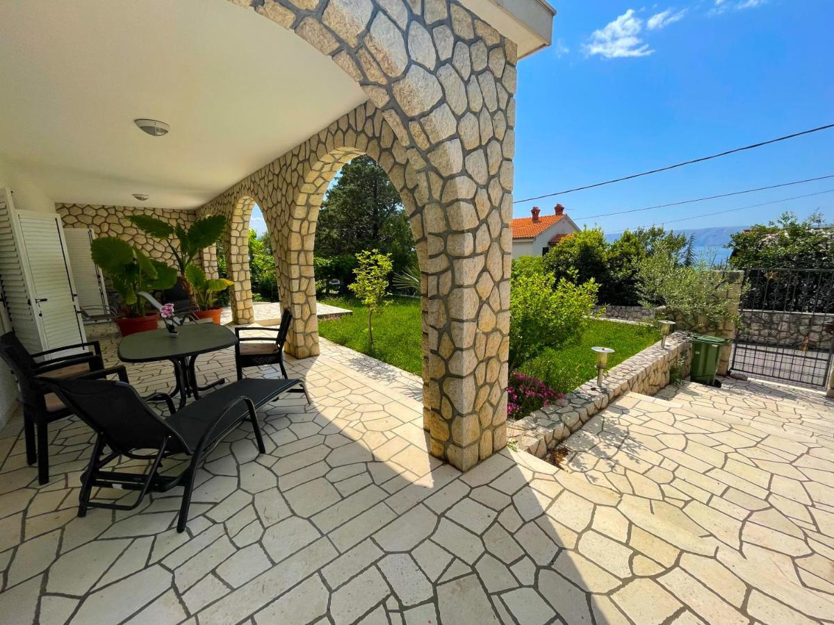 Apartments Sams Novi Vinodolski Ngoại thất bức ảnh