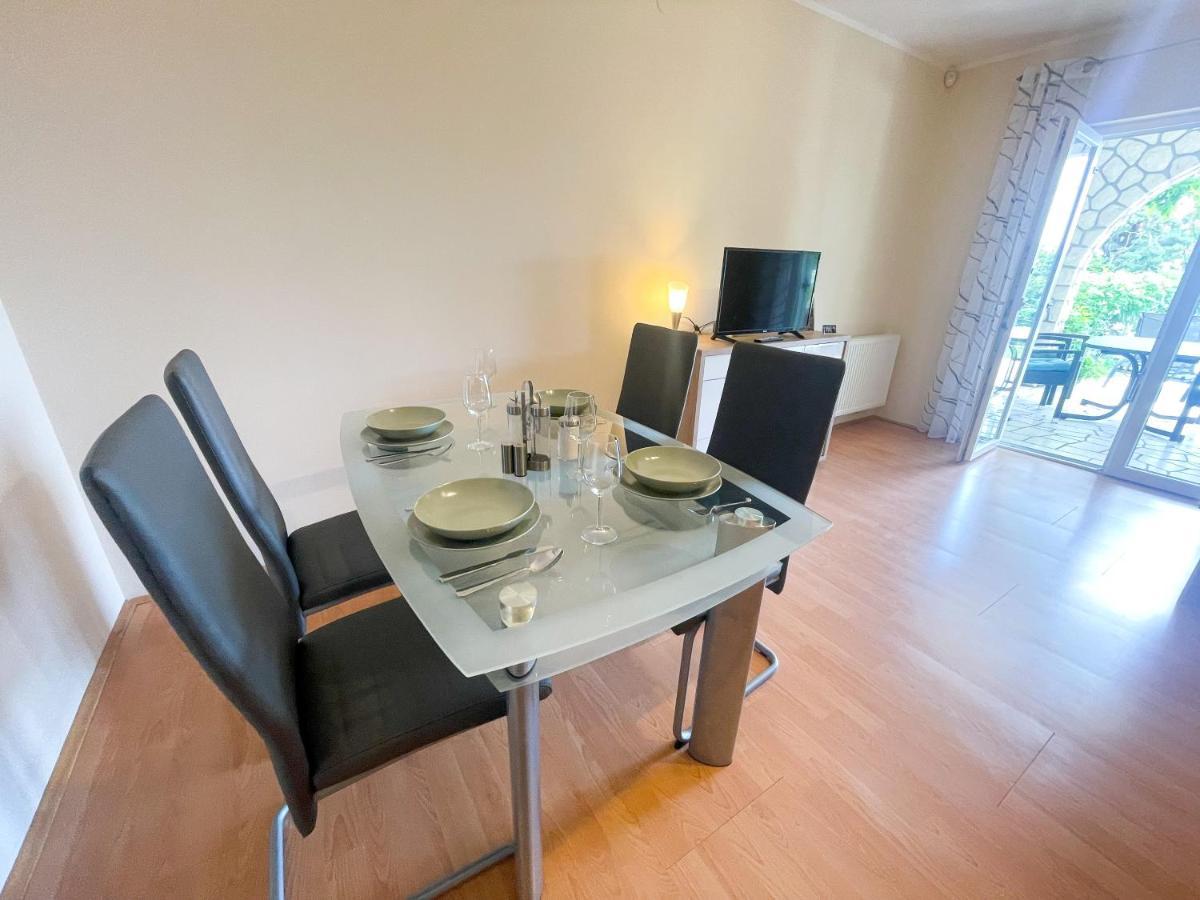 Apartments Sams Novi Vinodolski Ngoại thất bức ảnh
