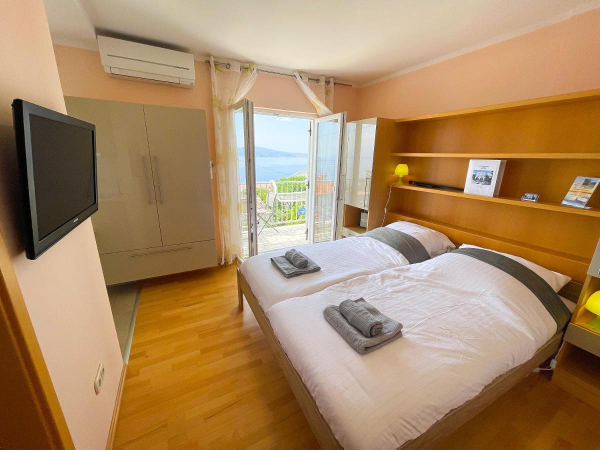 Apartments Sams Novi Vinodolski Ngoại thất bức ảnh