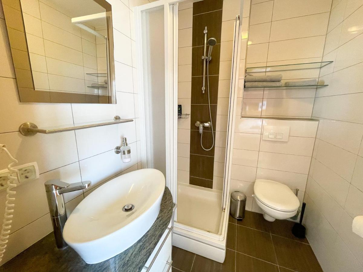 Apartments Sams Novi Vinodolski Ngoại thất bức ảnh
