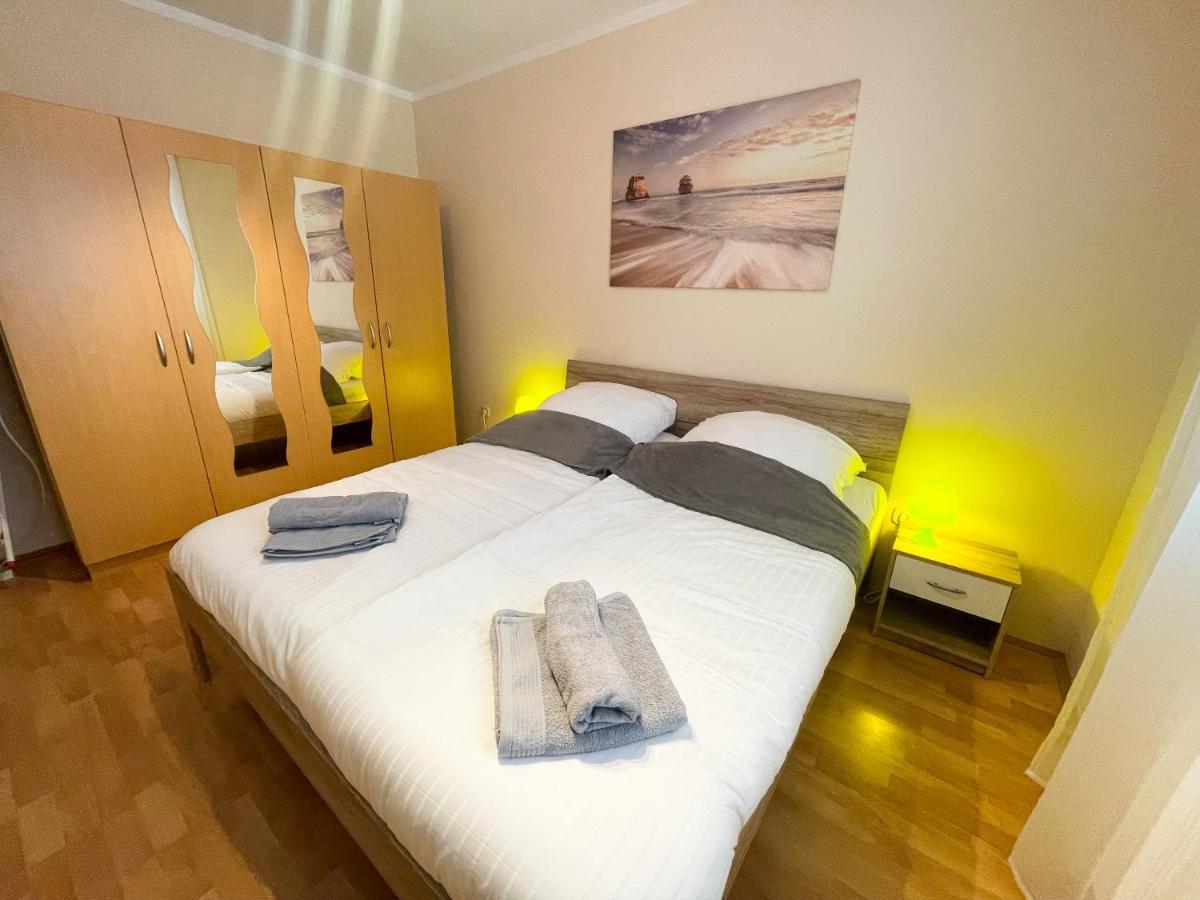 Apartments Sams Novi Vinodolski Ngoại thất bức ảnh