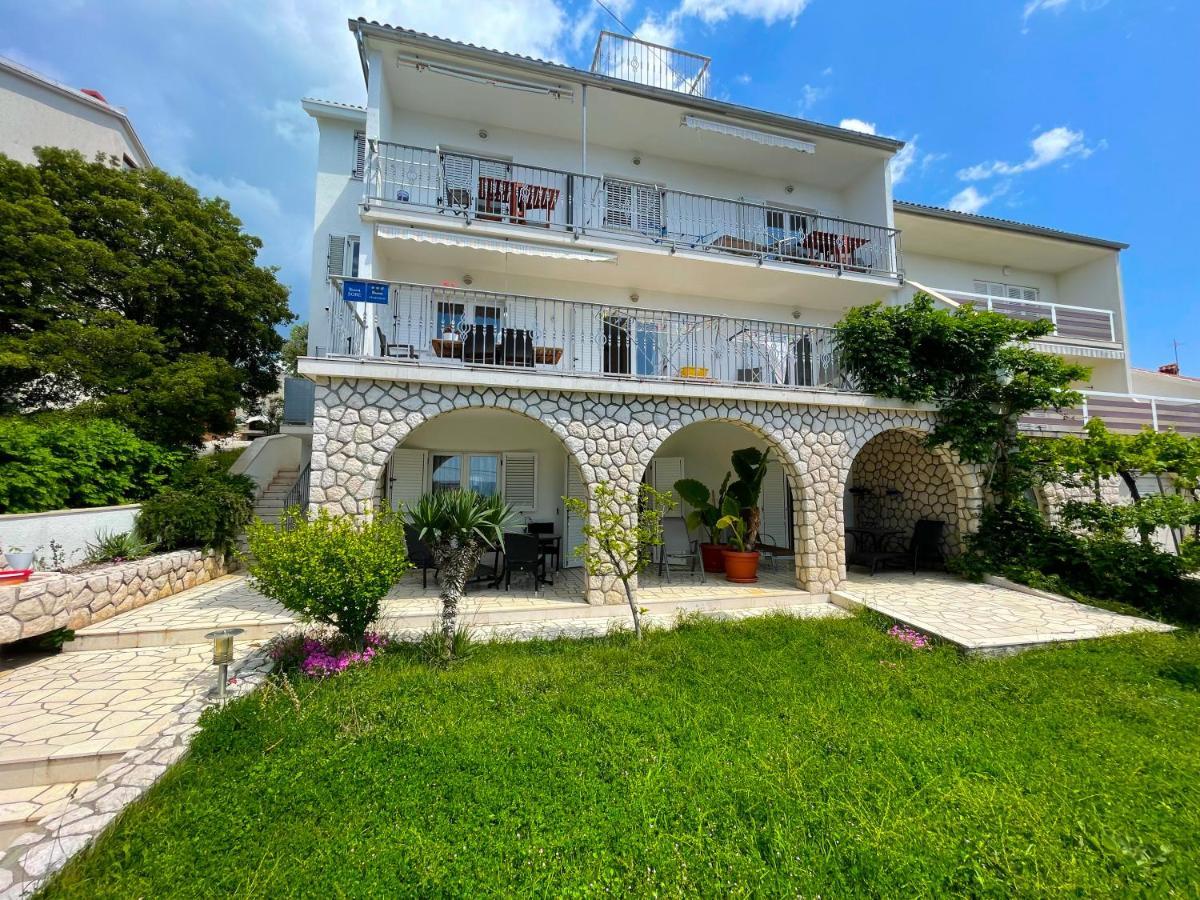 Apartments Sams Novi Vinodolski Ngoại thất bức ảnh