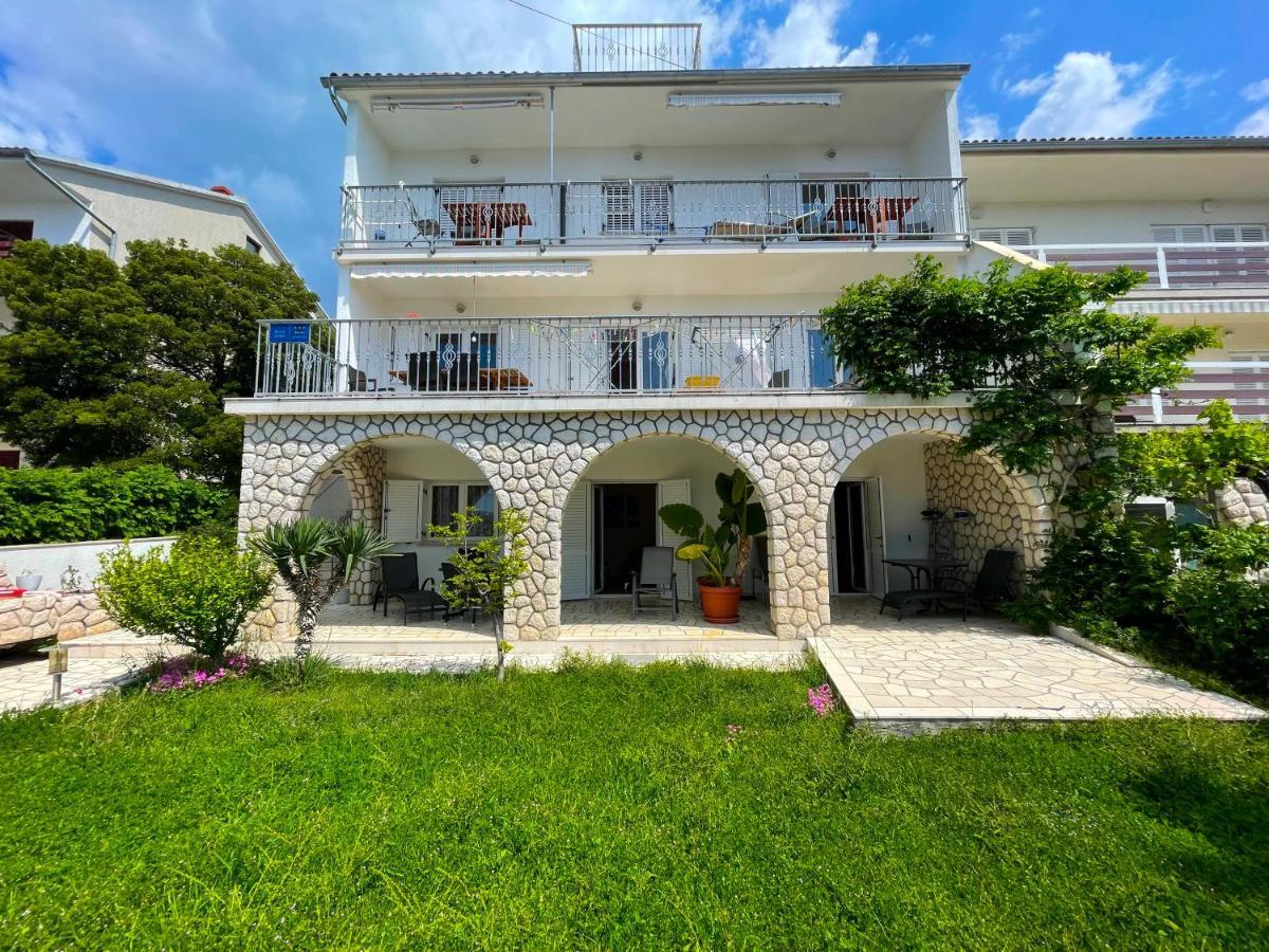 Apartments Sams Novi Vinodolski Ngoại thất bức ảnh