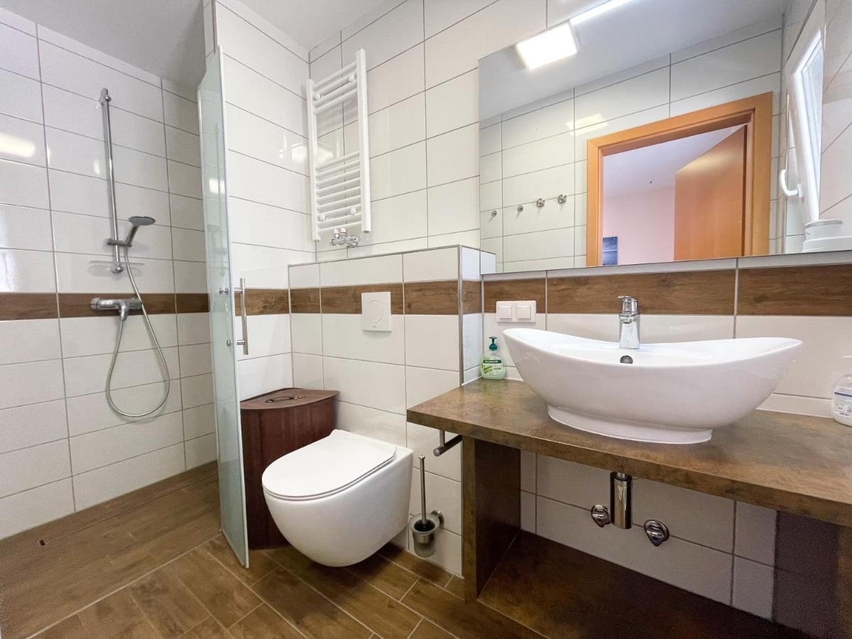 Apartments Sams Novi Vinodolski Ngoại thất bức ảnh