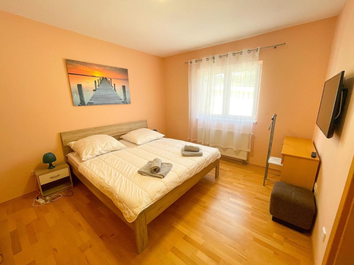 Apartments Sams Novi Vinodolski Ngoại thất bức ảnh