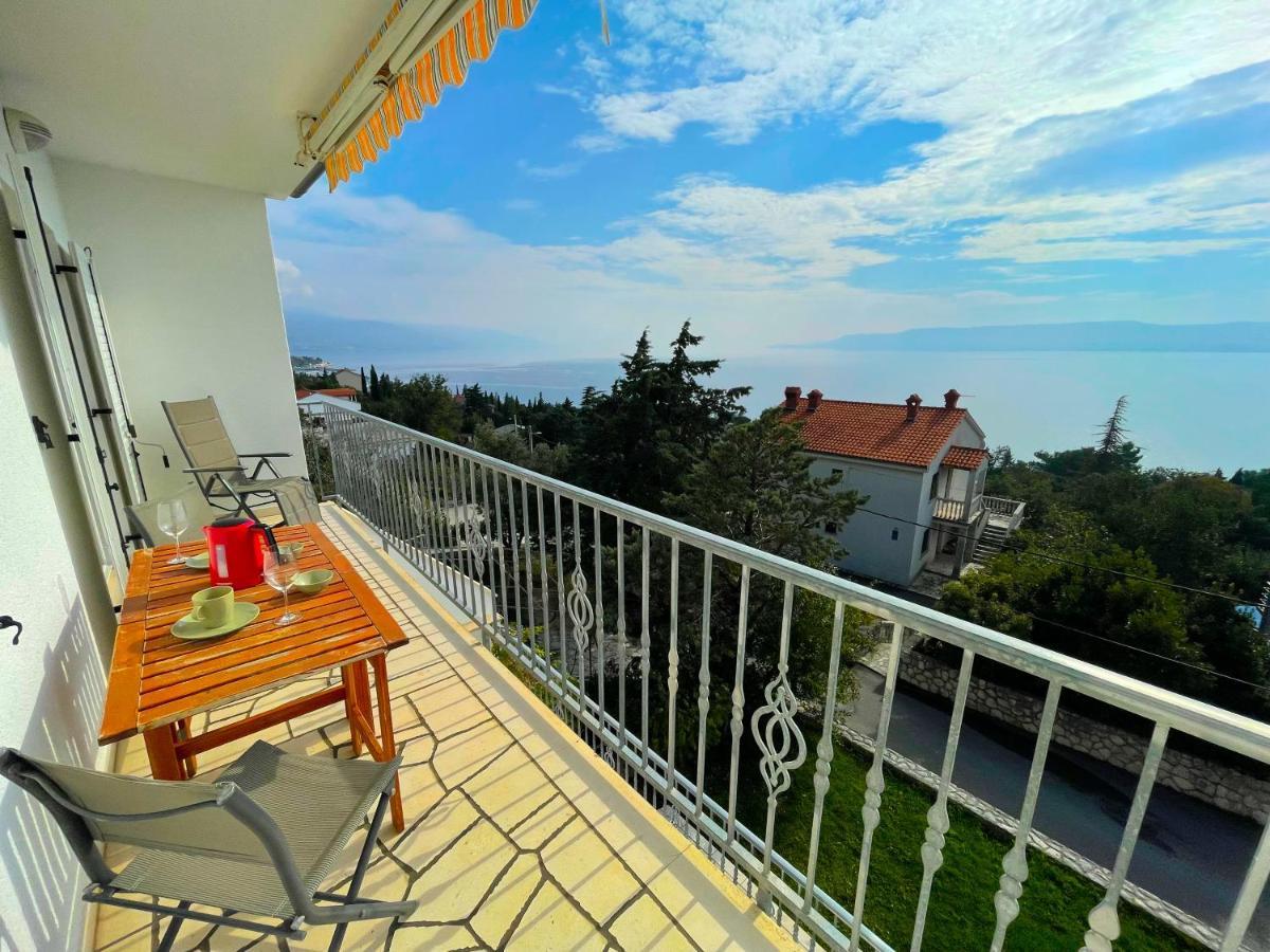 Apartments Sams Novi Vinodolski Ngoại thất bức ảnh