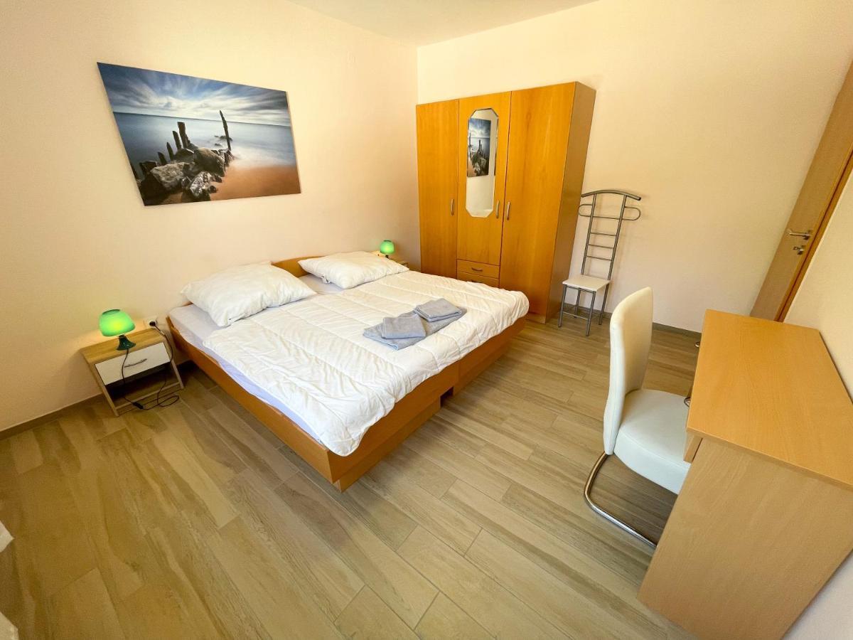 Apartments Sams Novi Vinodolski Ngoại thất bức ảnh