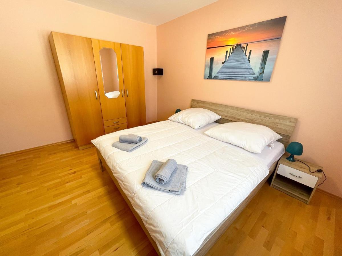 Apartments Sams Novi Vinodolski Ngoại thất bức ảnh